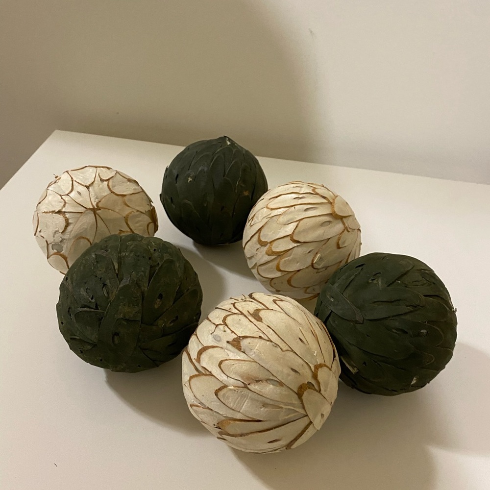 Dry decorative Balls
